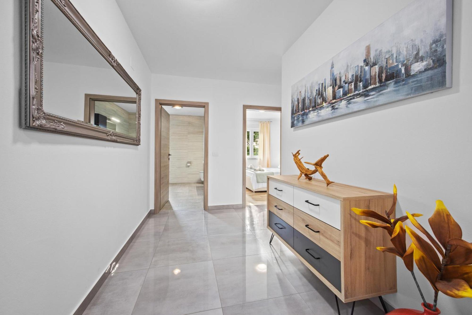 Special Offer! New Luxury Apartment With Pool, Fitness, Outdoor Bar&Grill Buje Esterno foto