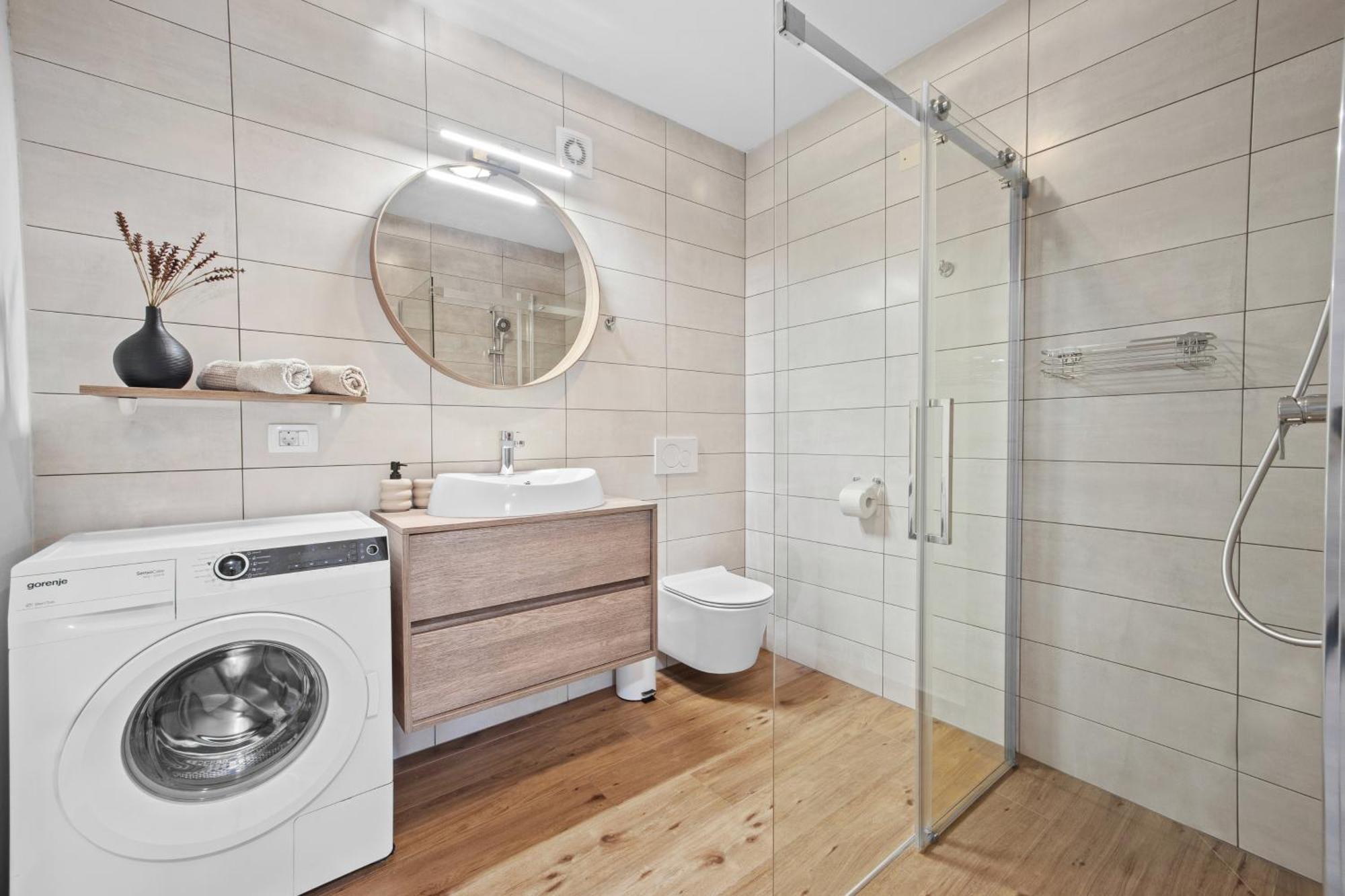 Special Offer! New Luxury Apartment With Pool, Fitness, Outdoor Bar&Grill Buje Esterno foto